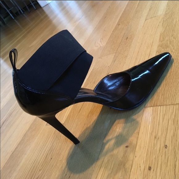 Carlos Santana Patent Pointy Pumps 💋 - Picture 3 of 6